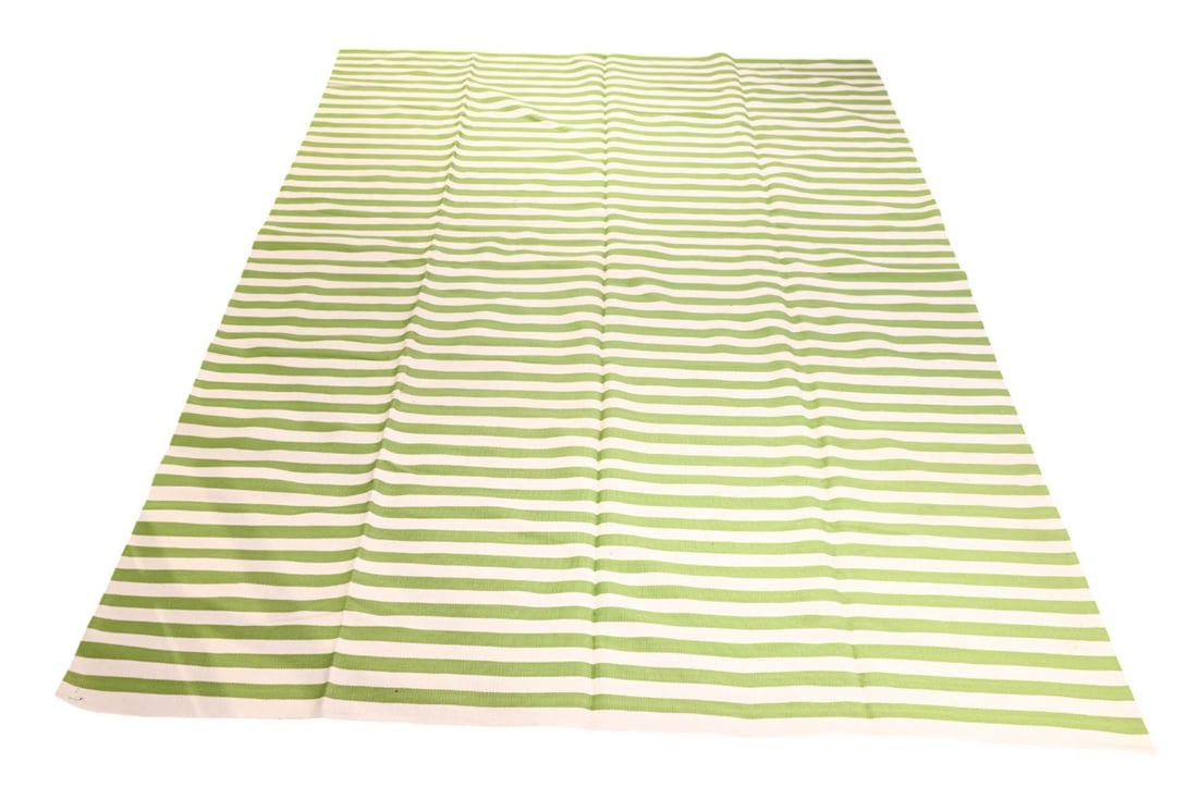 Dash & Albert Green Daffodil Block Print Rug: Dash & Albert Green Daffodil Block Print Indoor and Outdoor Rug. Measures 99 inches x 133 inches.