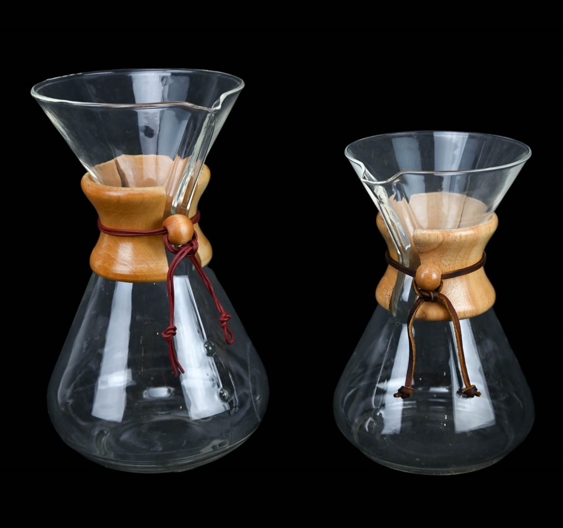 Pair Vintage Chemex 10 & 6 Cup Glass Wood Beakers (1 of 9)