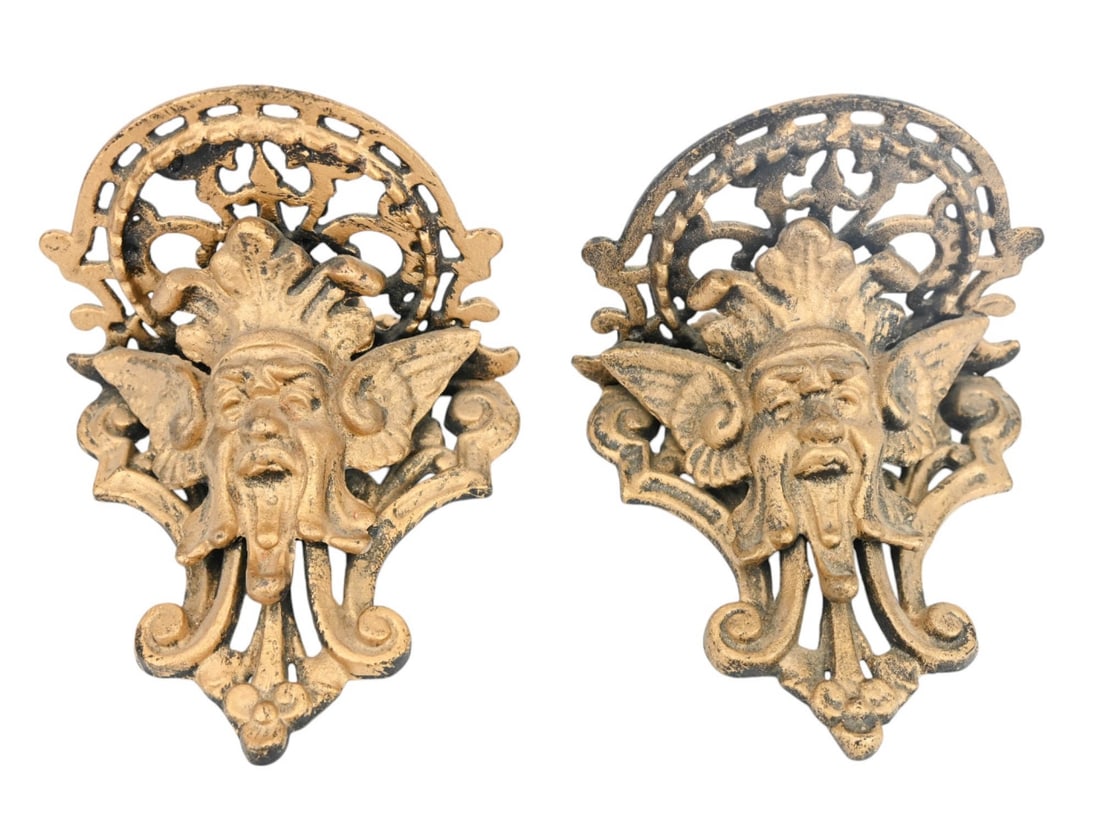 Pair Cast Iron Winged Gargoyle Wall Brackets (1 of 6)
