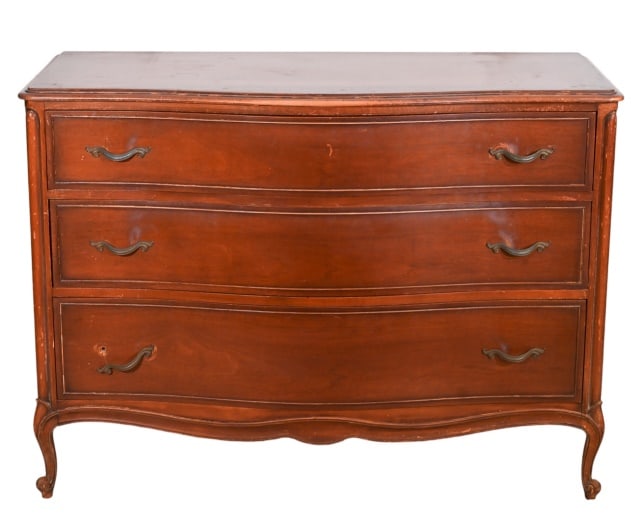 French Style Drexel Serpentine Front Dresser (1 of 14)