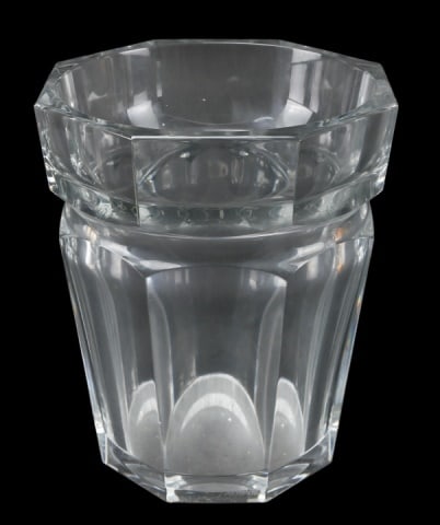 Baccarat France Crystal Harcourt Ice Bucket: Baccarat France Crystal Harcourt Champagne Ice Bucket. 9 inches x 8 inches in diameter.