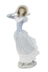 Lladro Porcelain Statue Woman Bonnet Spring Breeze