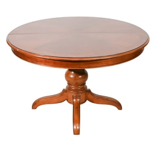 Hooker Furniture Carved Pedestal Round Table
