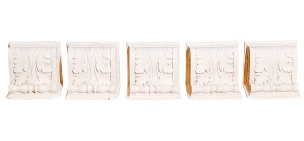 5 Small Traditional Style Plaster / Resin Corbels