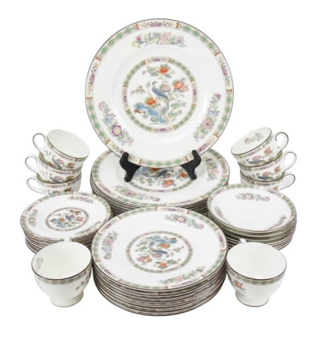 40 Pcs. Wedgwood Kutani Crane Dinner Set Plates