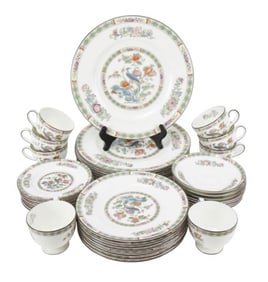 40 Pcs. Wedgwood Kutani Crane Dinner Set Plates