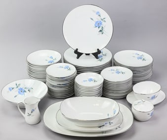 Noritake Sylvia Pattern Dinner Service for 12