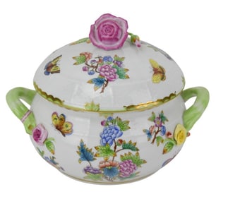 Herend Queen Victoria Osier Rose Finial Tureen