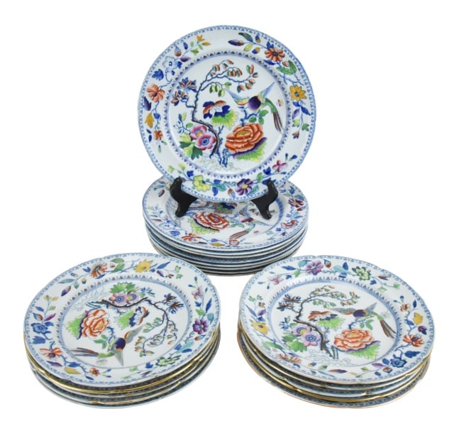 19 Antique Masons Ironstone Chinoisserie Plates: 19 Antique Masons Ironstone Chinoisserie Dinner and Lunch Plates. 9 dinner plates and 10 lunch plates. There is a gold rim to some plates that shows wear. Dinner plate measures 10 inches.