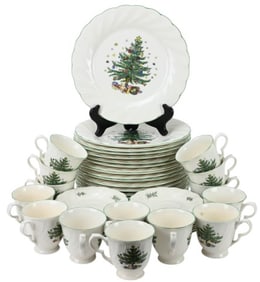 Nikko Japan Porcelain Happy Holiday Dinner Service