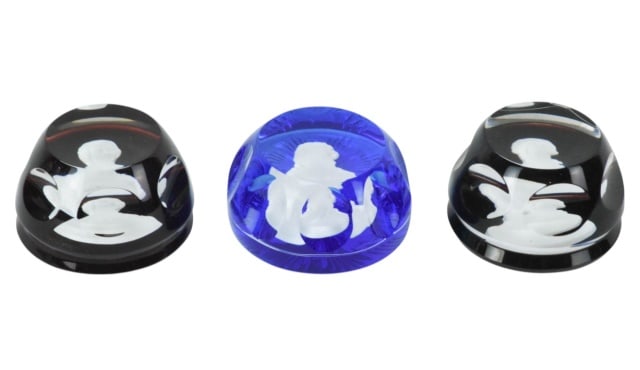 3 Baccarat Crystal Franklin Mint Paperweights: 3 Baccarat Crystal Franklin Mint Paperweights.Measures 2 inches x 3 inches diameter.