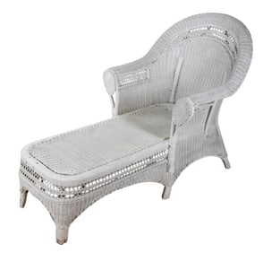 Vintage White Wicker Lounge Chair