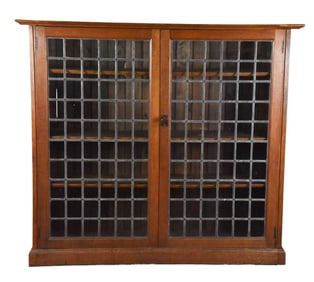 Stickley Antique Mission Style Oak & Glass Cabinet
