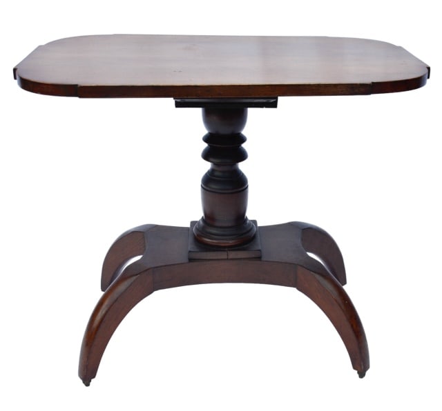 Antique Mahogany Tilt Top Pedestal Table (1 of 11)