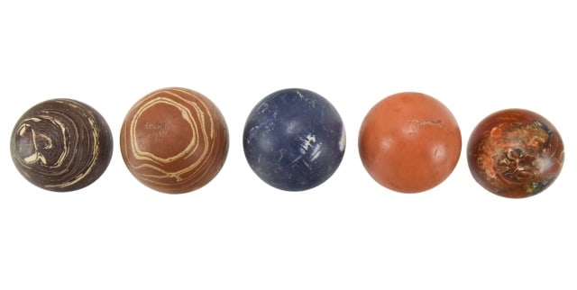 5 Vintage Duck Pin Bowling Balls (1 of 6)