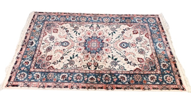 Oriental Hand Woven Wool Carpet (1 of 8)