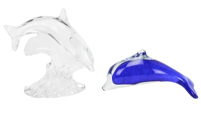 2 Art Glass Porpoise Dolphin Statues Inc. Lenox: 2 Art Glass Porpoise Dolphin Statues Inc. Lenox. Lenox larger statue measures 7 inches x 7 inches.