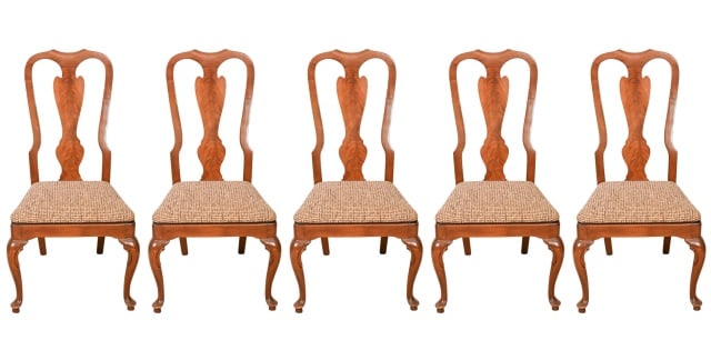 5 Queen Style Carved Upholstered Side Chairs (1 of 15)