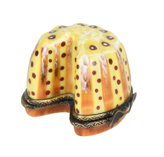 Limoges France Hand Painted Porcelain Trinket Box (1 of 6)