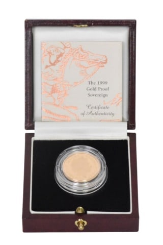 UK 5 Pounds Saint George and The Dragon 2000 (1 of 10)