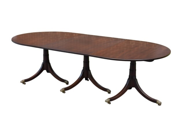 Kittinger Georgian Mahogany Triple Pedestal Table (1 of 20)