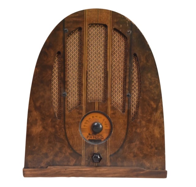 1937 Philco Model 37-84 Cathedral Tube Radio (1 of 6)