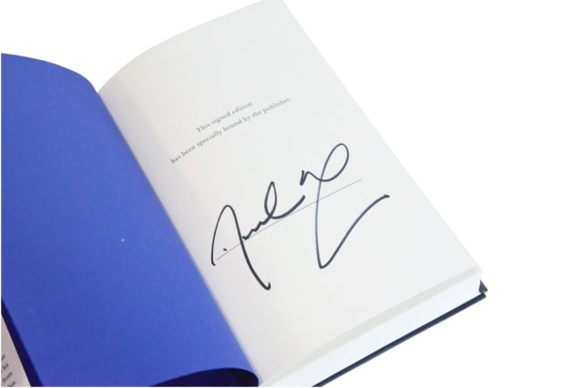 Daniel Silva "The Cellist" Signed First Edition - 4