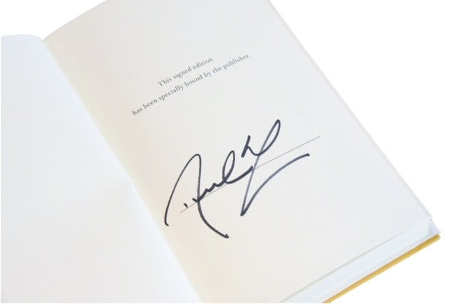 Daniel Silva "The Black Widow" First Edition - 4