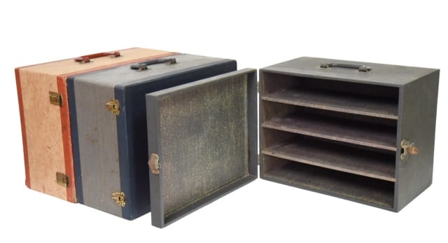 3 Vintage Cavalcade Slide Cases (1 of 7)