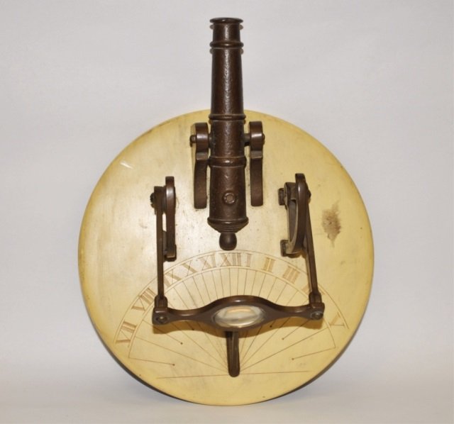 Vintage Sundial Cannon: Vintage sundial cannon with glass lens- possible reproduction- non-firing- very good used condition.