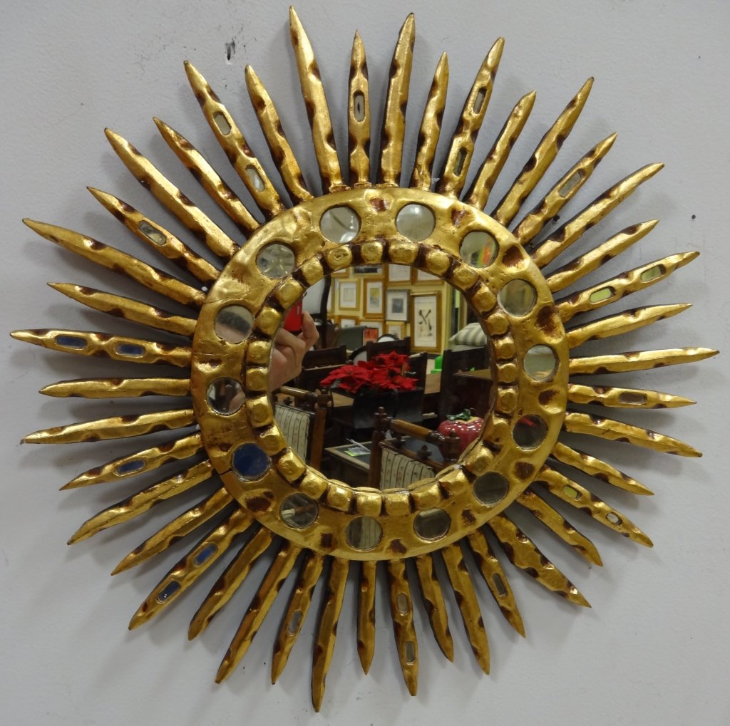 Vintage Gilt Wood Sunburst Wall Mirror: Vintage gilt wood sunburst wall mirror. 21" diameter, very good condition.