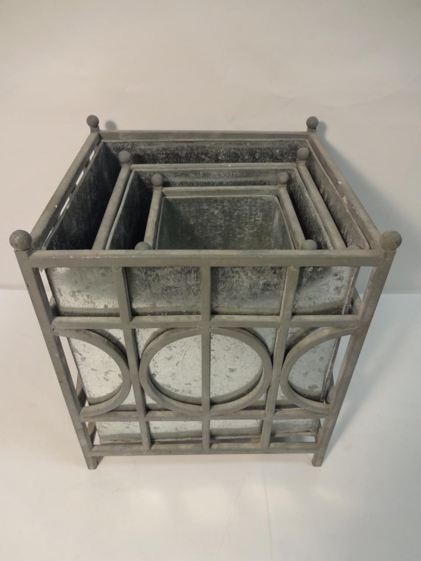 Set/3 Mid-Century Indoor/Outdoor Nesting Planters: Set of three mid-century indoor-outdoor nesting planters. Largest measures 11 1/4" W x 11 1/4" D x 13", very good vintage condition.