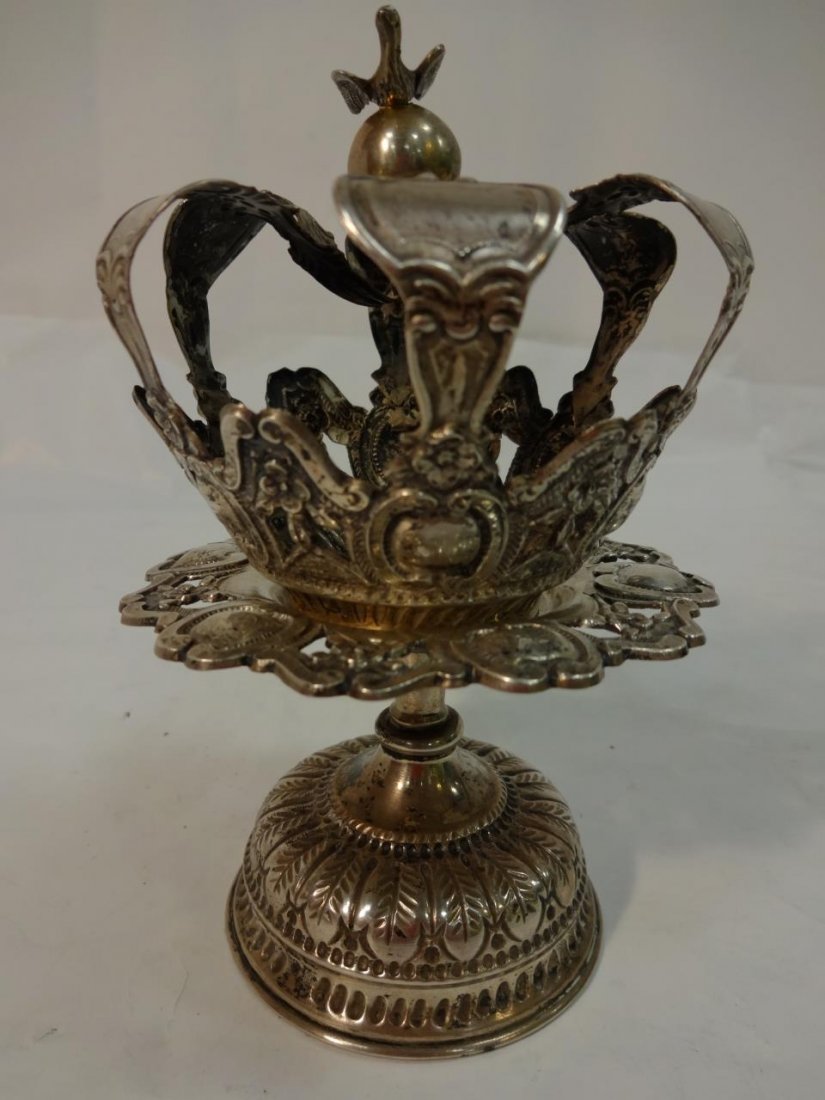 18 c. Portuguese Silver Holy Crown Vermeille Style: 18 c. Portuguese silver holy crown with vermeille. Very good condition.