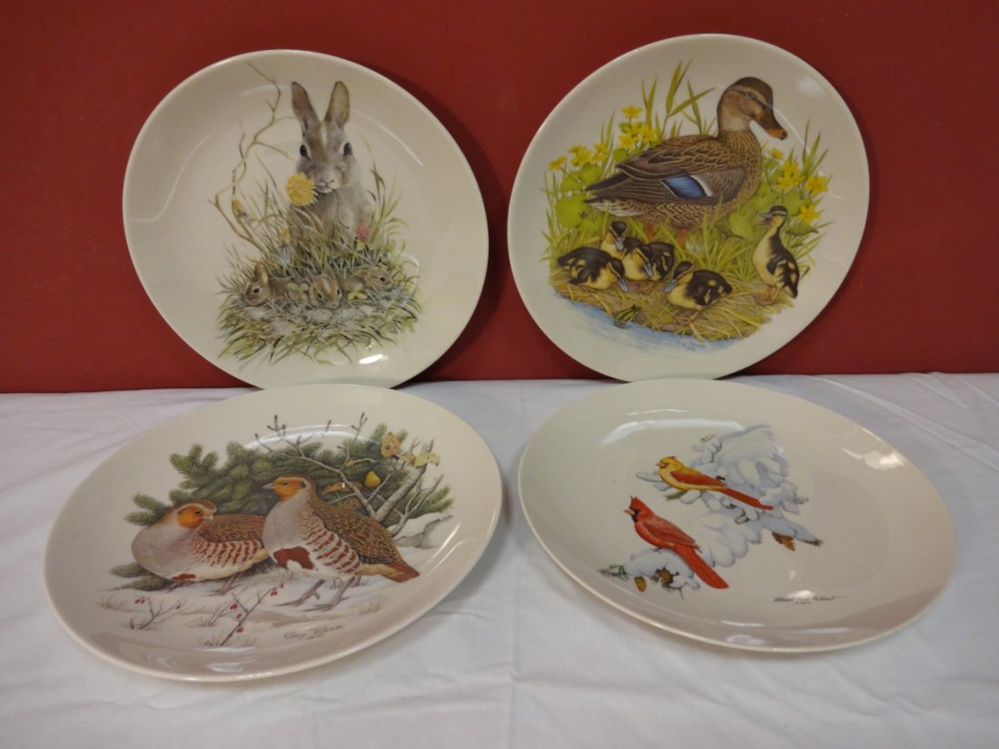 Lot of 4 Halbert's, Inc. Plates: A lot of four Halbert's, Inc. limited edition plates. "Cotton Tail", original art by H. Moeller - 1975 Mother's Day plate No. 12, 7500. "Mallard Family" original art Guy Tudor - 1976 Mother's Dayplate