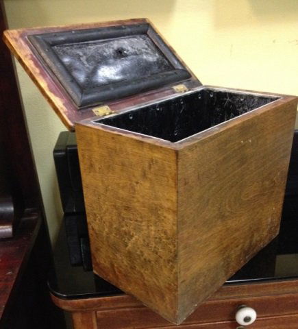 Antique American Lead Lined Medical X-Ray Box (1 of 3)