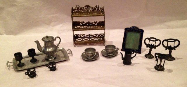 Antique German Dollhouse Miniature Metal Items (1 of 4)