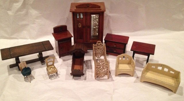 Antique German Dollhouse Miniature Furniture Items (1 of 5)
