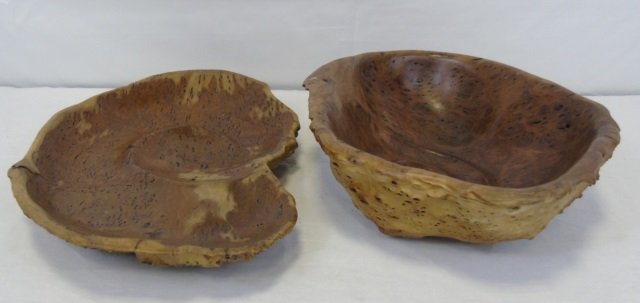 Lot of 2 Aboriginal Wood Bowls, Tasmania, Signed: Lot of 2 Aboriginal wood bowls. 16" x 13", 16" x 11". Fro Tasmania. In good original condition. Signed on the bottom.