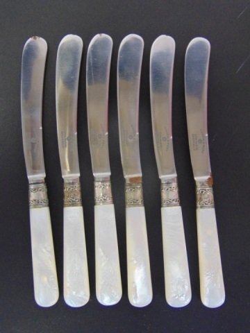 Set of Mappin & Webb Mother of Pearl Silver Knives: Set of Mappin & Webb Mother of Pearl Silver Knives. Each measures 6.5 inches in length.
