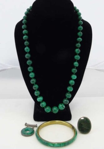 Assorted Vintage Malachite Jewelry Pieces (1 of 8)