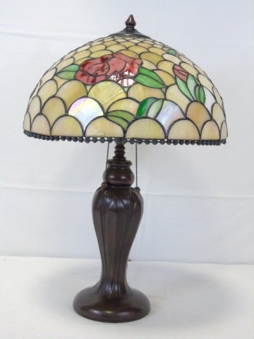 Tiffany Style Table Lamp Stained Glass Shade (1 of 8)