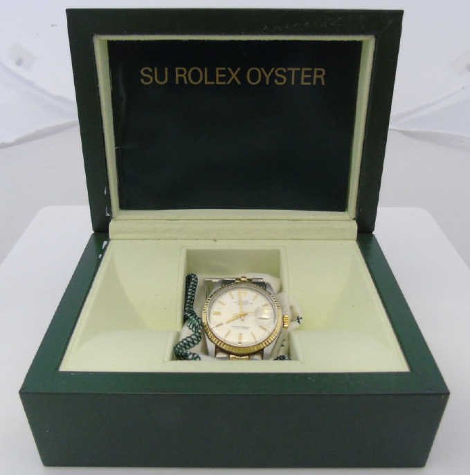 Vintage Men's Oyster Perpetual Datejust Watch: Vintage Men's Oyster Perpetual Dateajust Watch. Marked on watch face and band. 18kt yellow gold and stainless. Having a newer Rolex box. Measures approximately 8.5 inches.