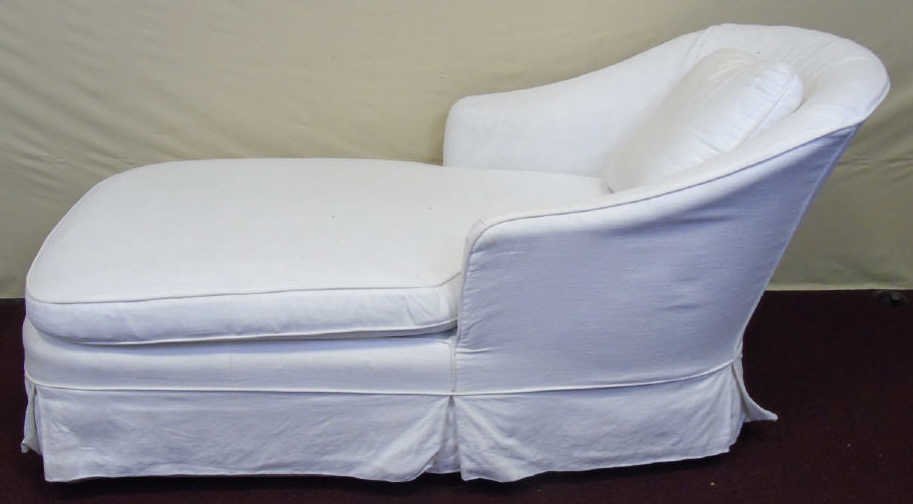 Vintage White Cotton Chaise Lounge w/ Skirt: White cotton chaise lounge with skirt, self welt. Loose seat cushion. One single back throw pillow. 27" W x 60" long x 28" H.