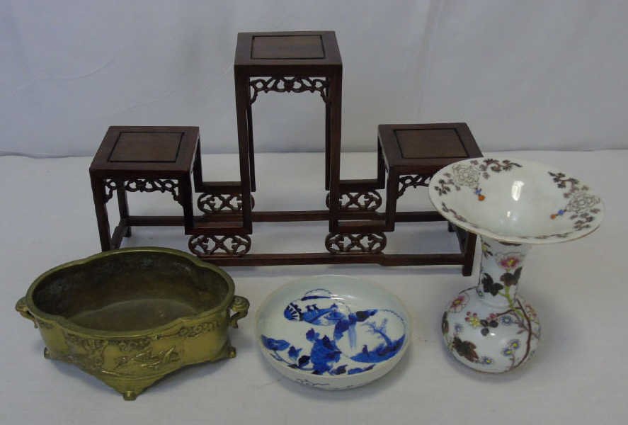 Lot of 4 Asian Chinese Items Vase Bowl Planter (1 of 10)