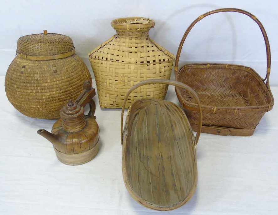Lot of 4 Vintage Woven Baskets & Tea Kettle (1 of 10)