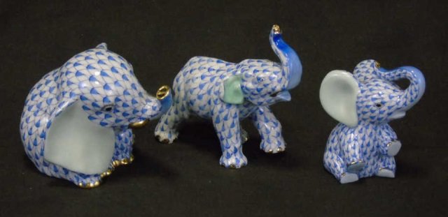 Herend of Hungary - 3 Fishnet Elephant Statues (1 of 8)