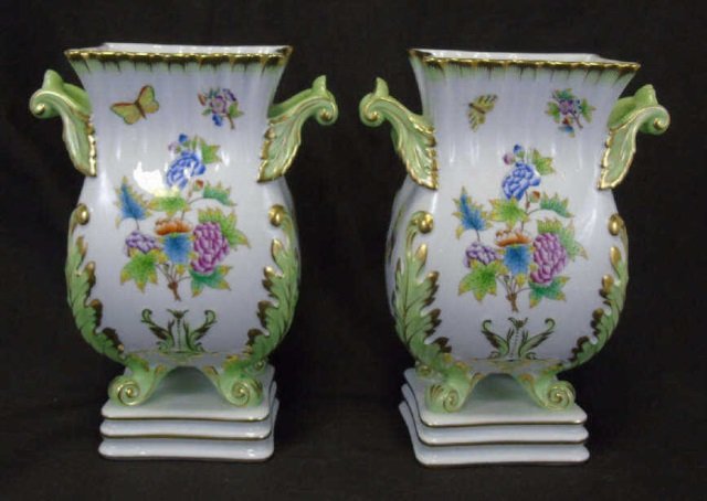 Herend of Hungary - Queen Victoria Pair Vase Urns (1 of 6)