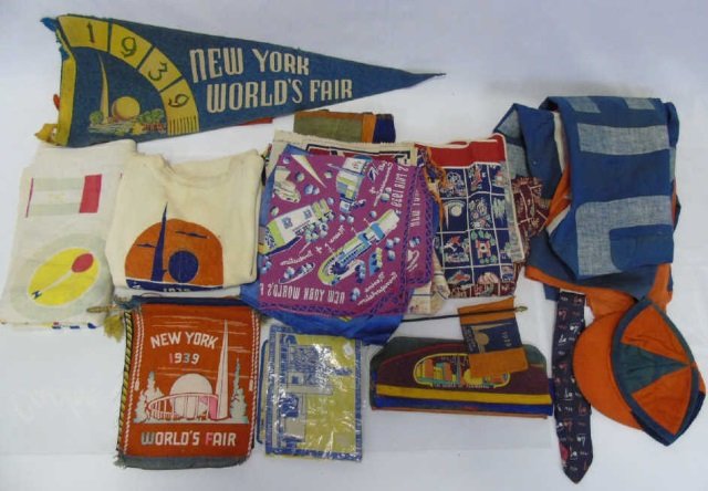 Lot of NY 1939 World's Fair Items Banners Scarves (1 of 7)