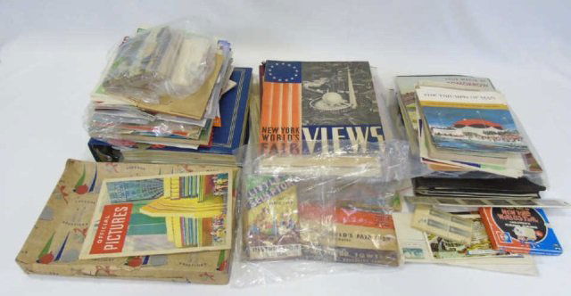 NY 1939 World's Fair Brochures Post Cards Booklets (1 of 3)