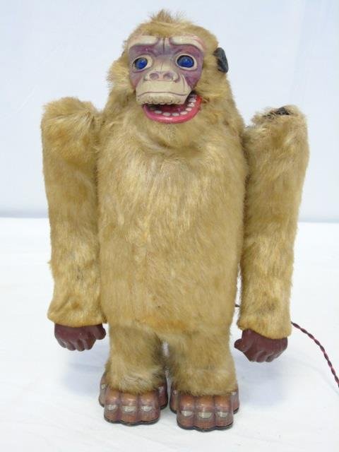 Vintage Japanese Animatronic Gorilla Toy (1 of 7)